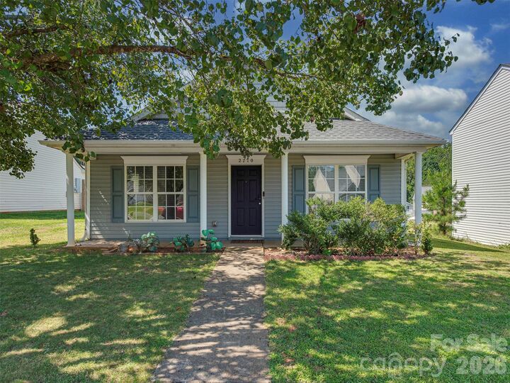 Property Photo: 2710 Blackberry Ridge Lane NC 28208