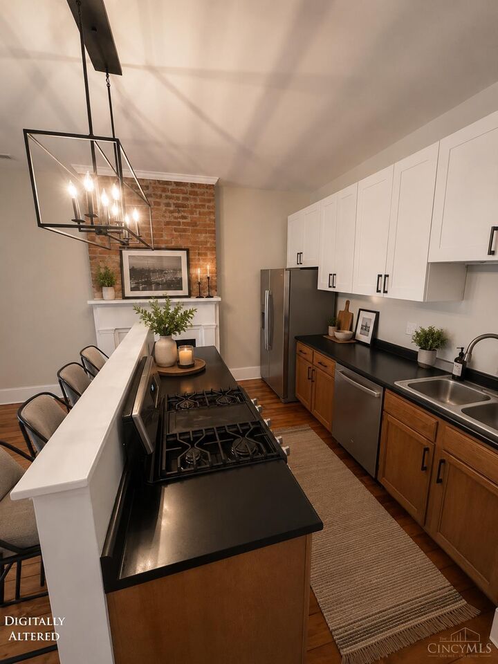 Property Photo:  402 Liberty Hill  OH 45202 
