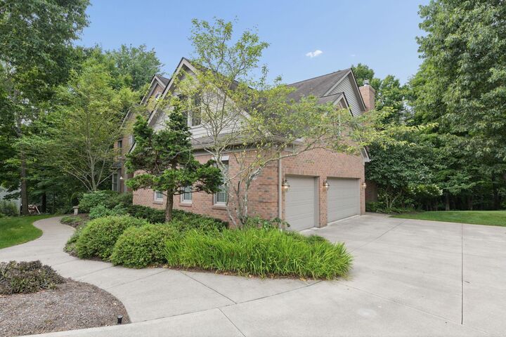 Property Photo: 358 Bryn Du Drive OH 43023