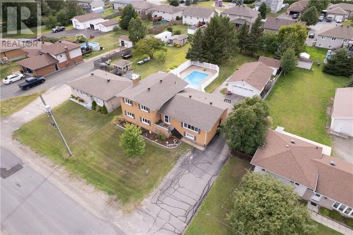 Property Photo: 189 Rayside Avenue ON P0M 1B0