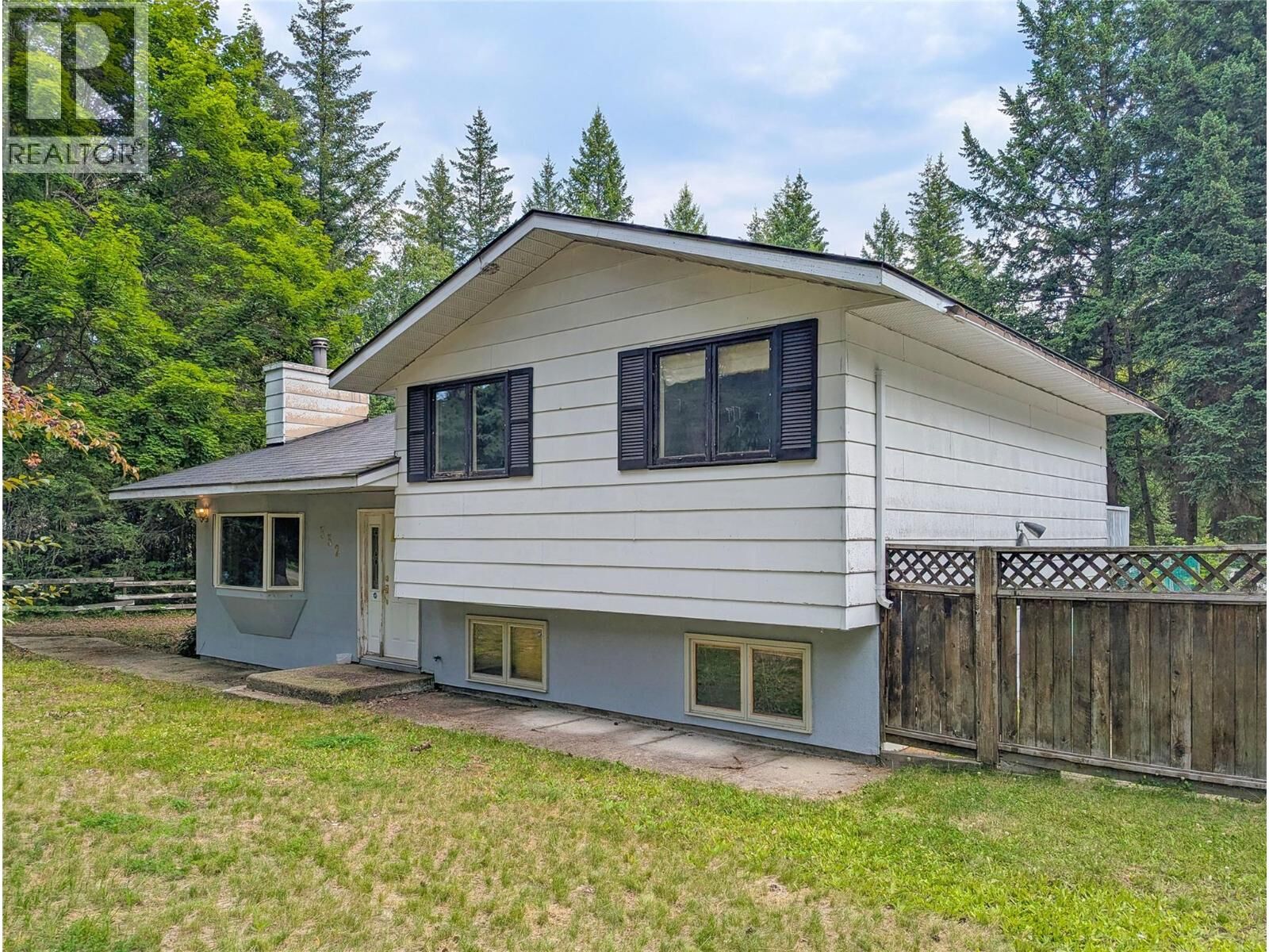 Property Photo:  332 Schmidt Road  BC V0E 1N2 
