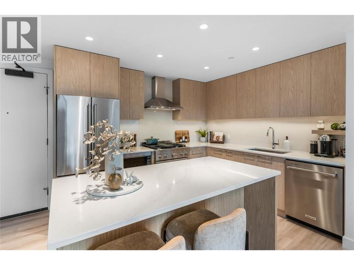 Property Photo: 3051 Abbott Street 512 BC V1Y 0P1