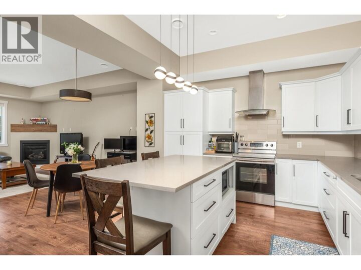 Property Photo: 2893 Robinson Road 7 BC V4V 1H8