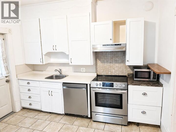 Property Photo:  366 Cromwell Street  ON N7T 3Y8 