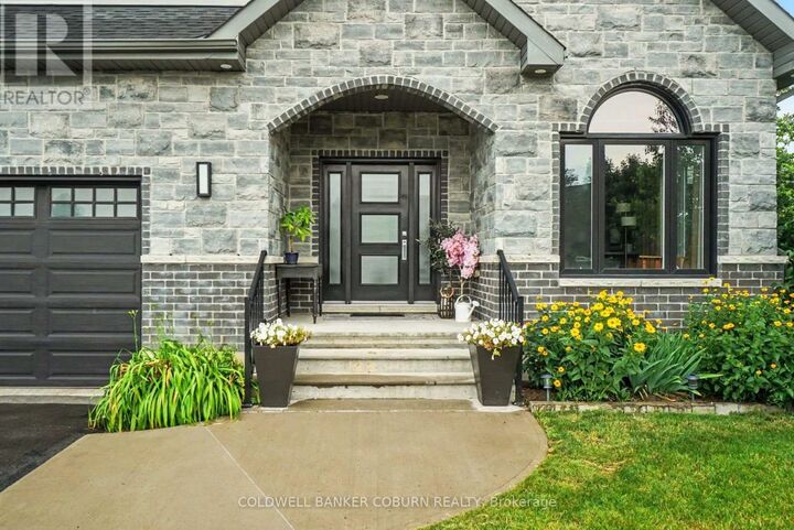 Property Photo:  88 Tabitha Crescent  ON K0C 1H0 