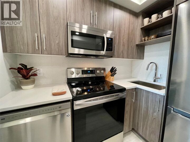Property Photo: 345 Dougall Road North Ph12 BC V1X 0A8