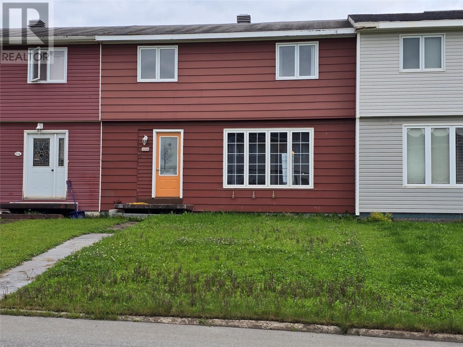 Property Photo: 506 Tamarack Drive NL A2V 2W3