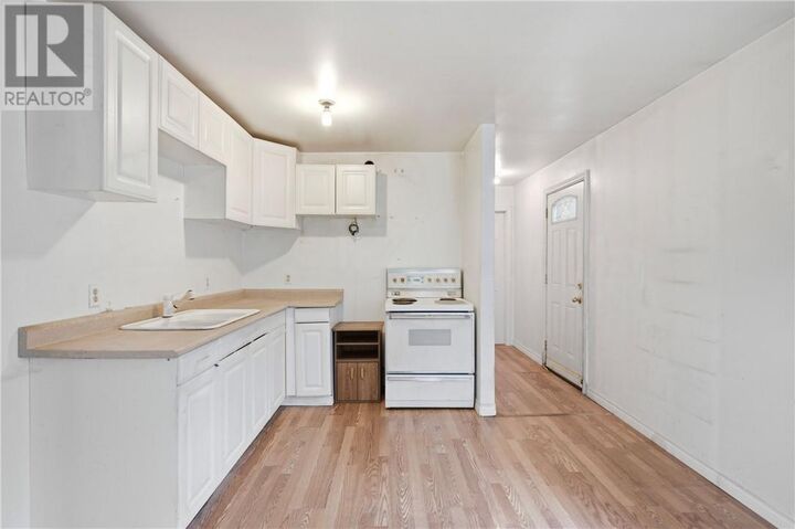 Property Photo: 690 Pearson Drive ON P3G 1J3