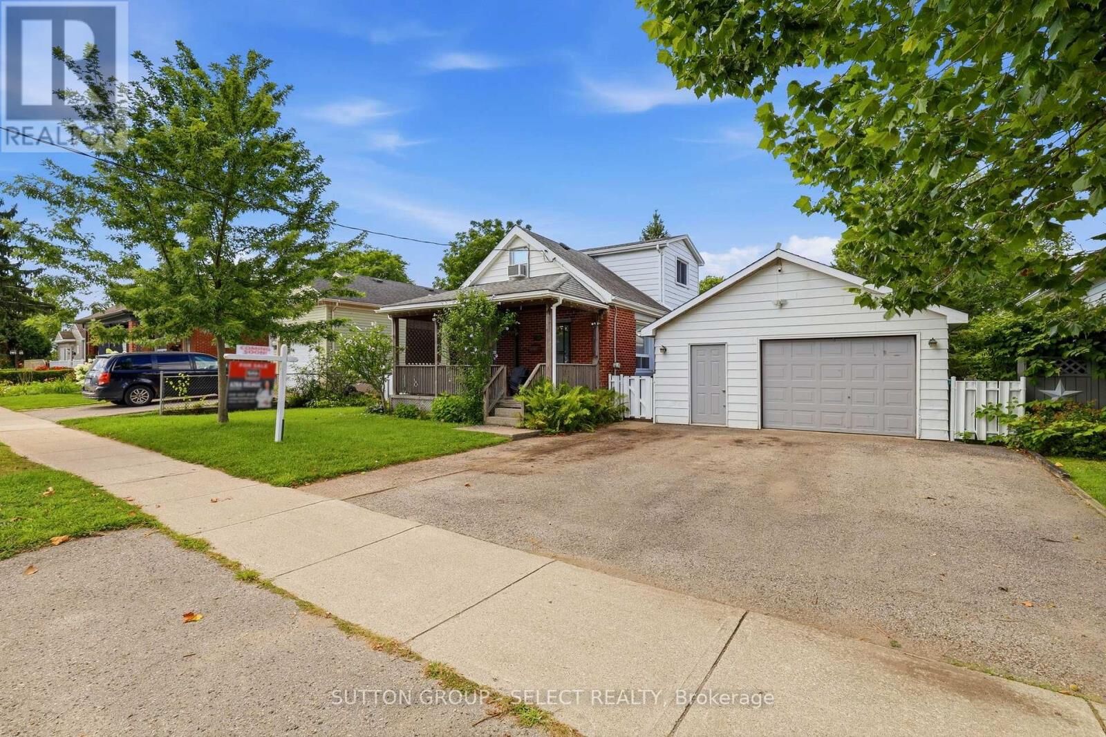 Property Photo: 349 Edmonton Street ON N5W 4Y4