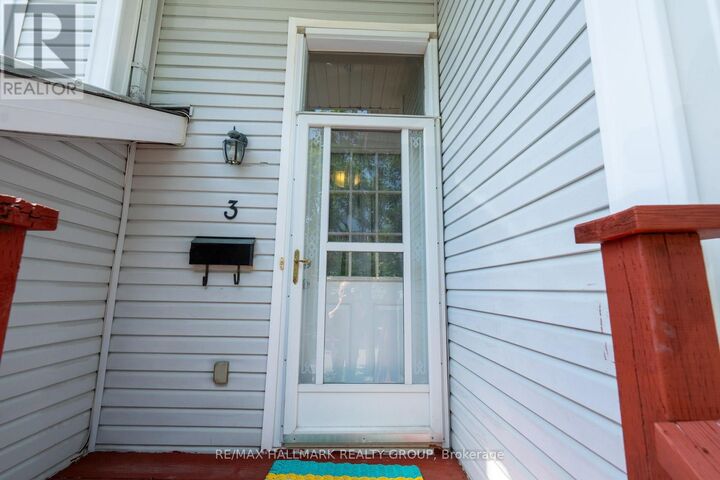 Property Photo: 3 Seth Private ON K1K 4R6
