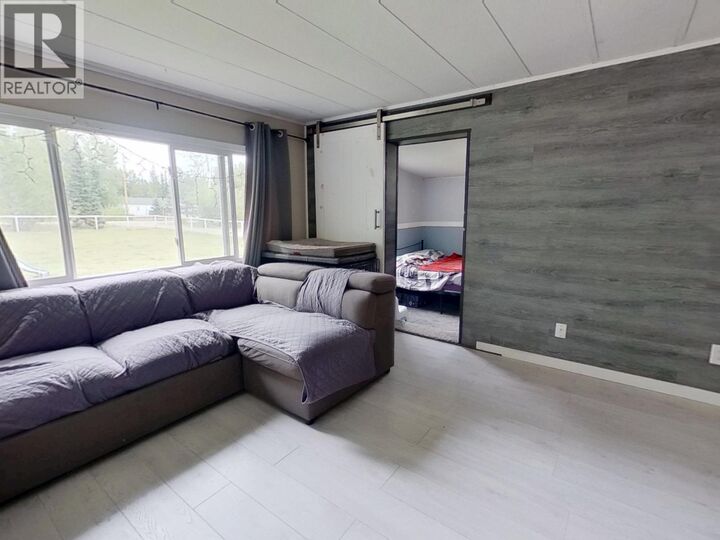 Property Photo: 1075 Falcon Road BC V2J 6V6