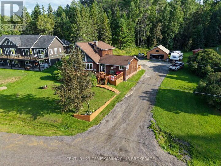 Property Photo: 65 Lakeshore Avenue ON P0J 1B0