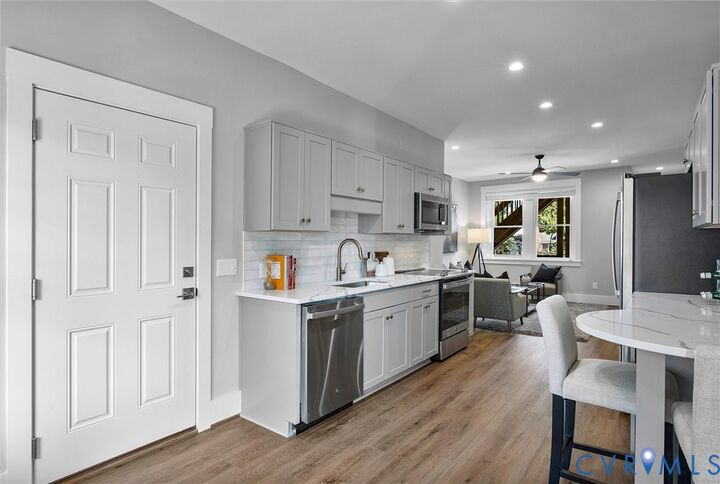 Property Photo: 2902 Idlewood 3 VA 23221
