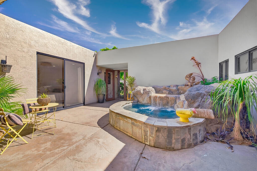 Property Photo:  77765 Cottonwood Cove  CA 92210 