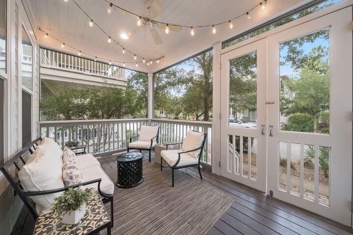 Property Photo:  689 Flatwoods Forest Loop  FL 32459 