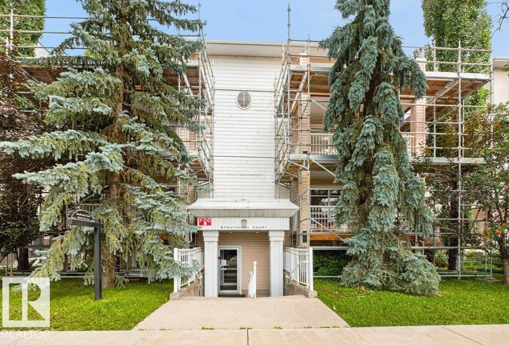 Property Photo:  10528 77 Avenue NW 201  AB T6E 1N1 