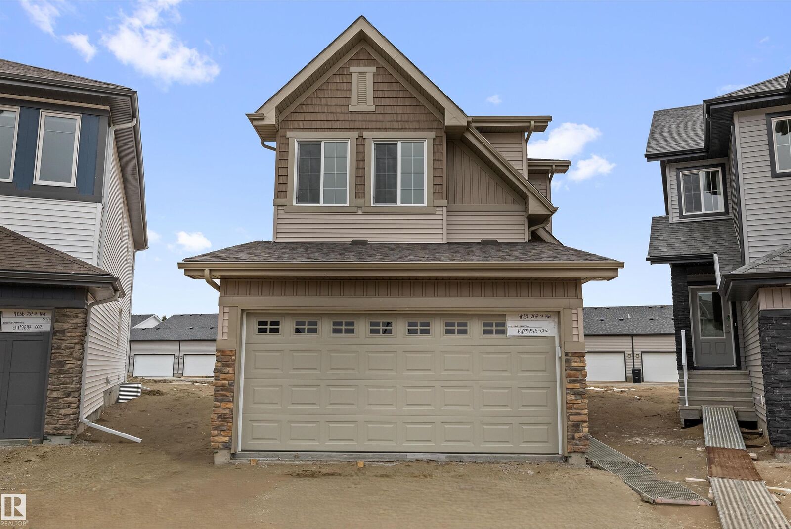 Property Photo:  4039 207 Street NW  AB T6M 3G1 
