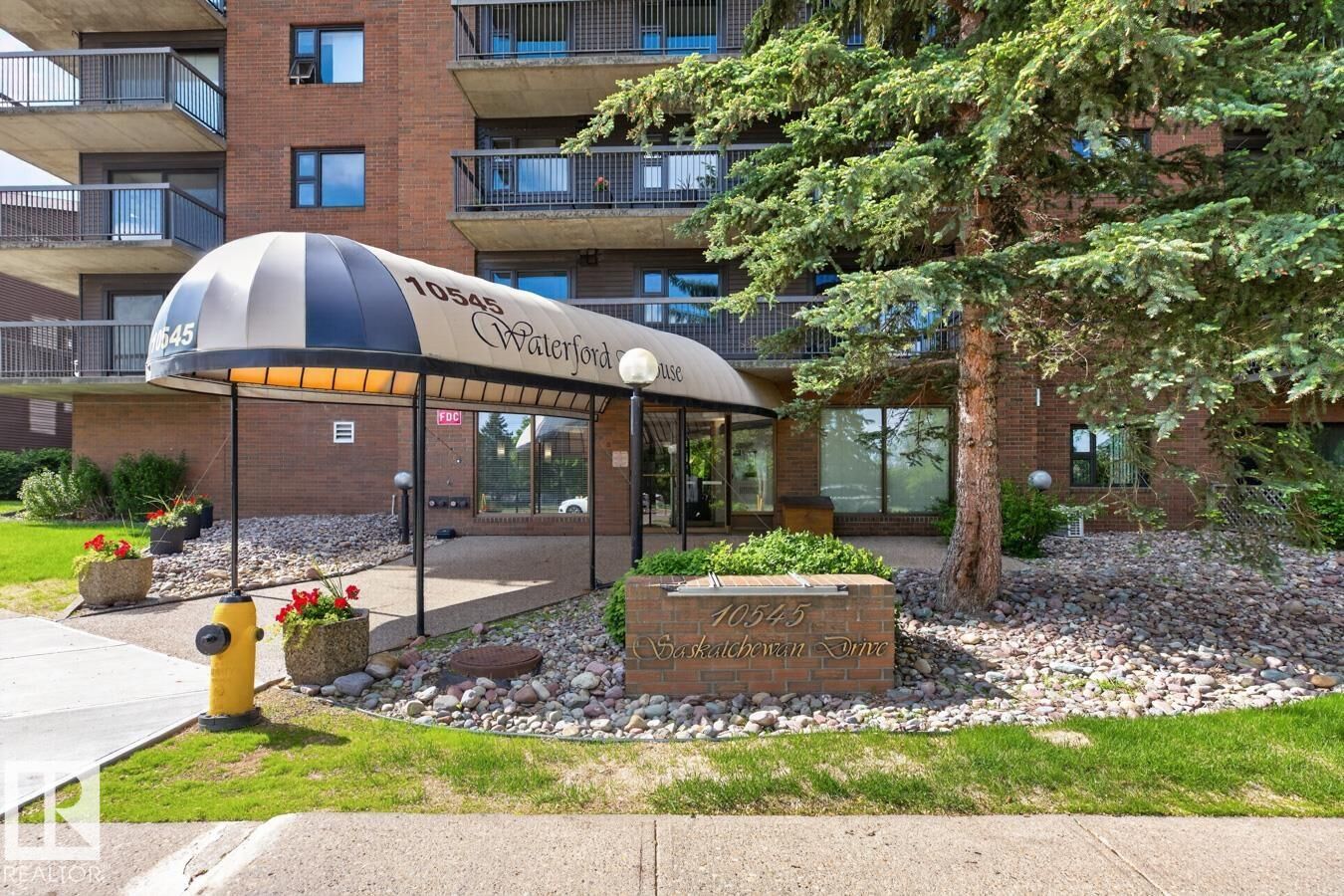Property Photo: 10545 Saskatchewan Drive NW 405 AB T6E 6C6