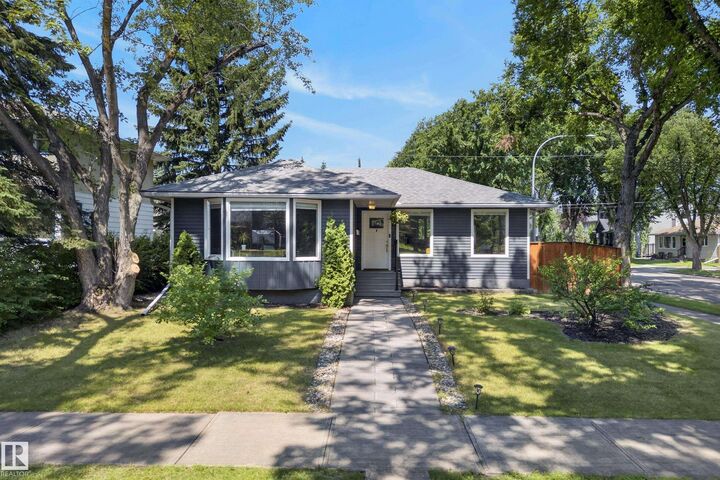 Property Photo:  14604 93 Avenue NW  AB T5R 5G6 