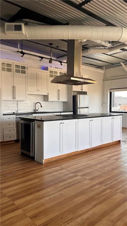 Property Photo:  120 Ralph McGill Boulevard NE 1305  GA 30308 