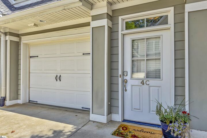 Property Photo:  4 Edge Court Unit C  SC 29609 
