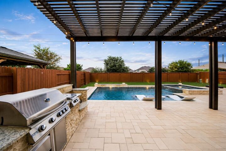 Property Photo: 7531 Woolgrass Crescent Way TX 77493