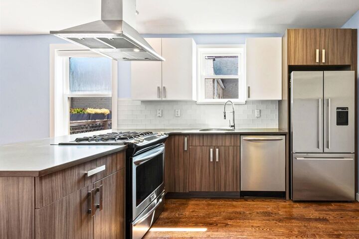 Property Photo:  102 Colgate St 302  NJ 07302 