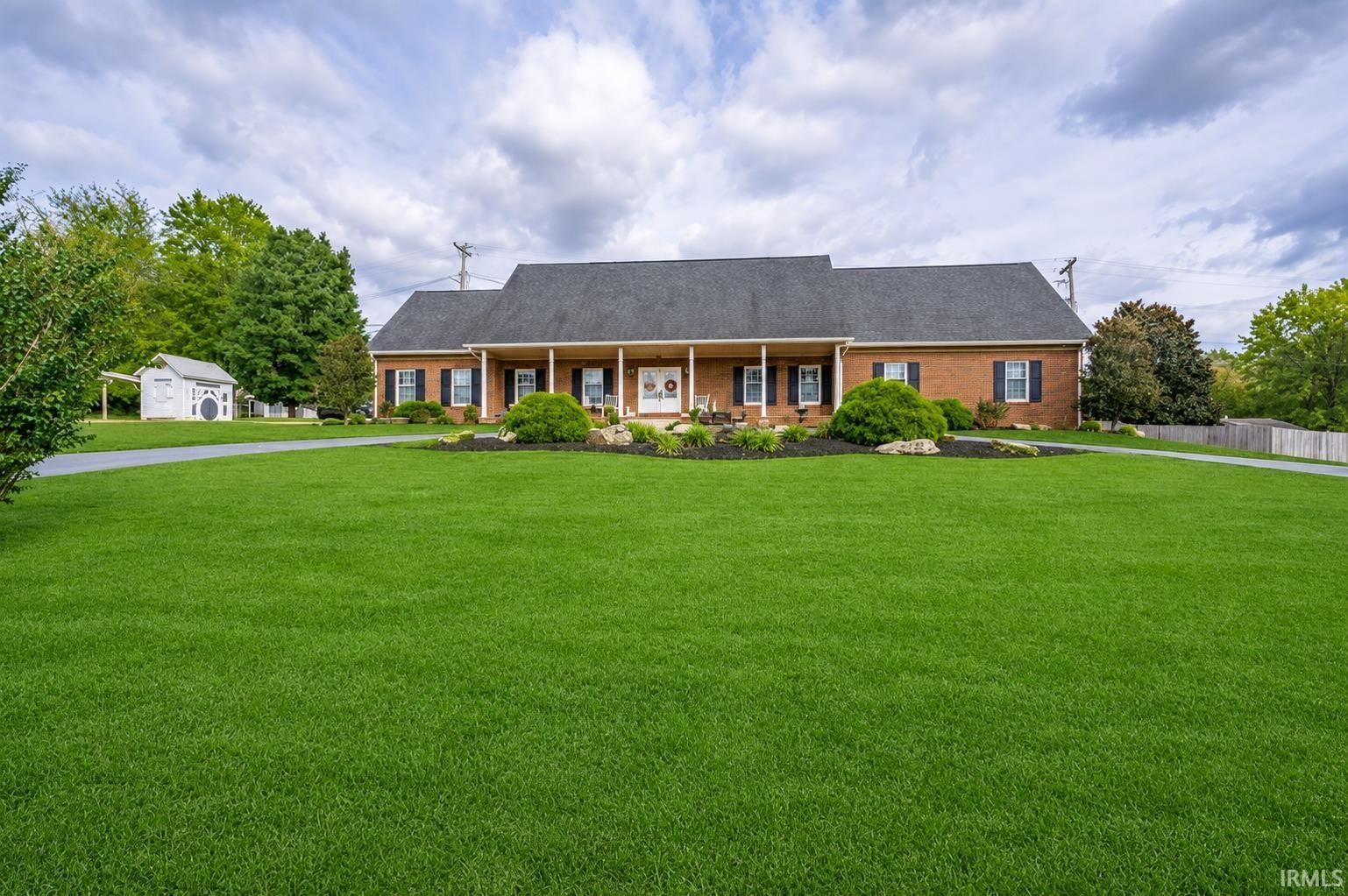 Property Photo:  1500 Washington Avenue  IN 47601 