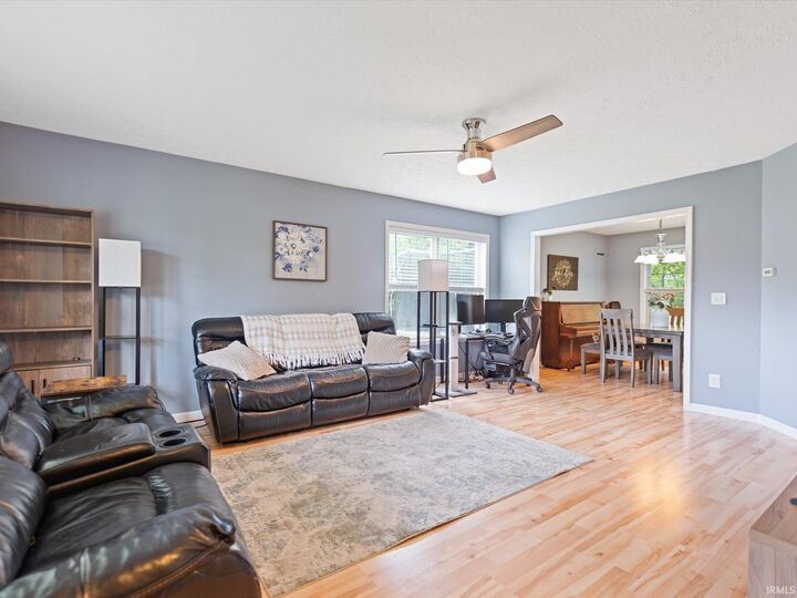 Property Photo:  905 S Timothy Court  IN 47403 