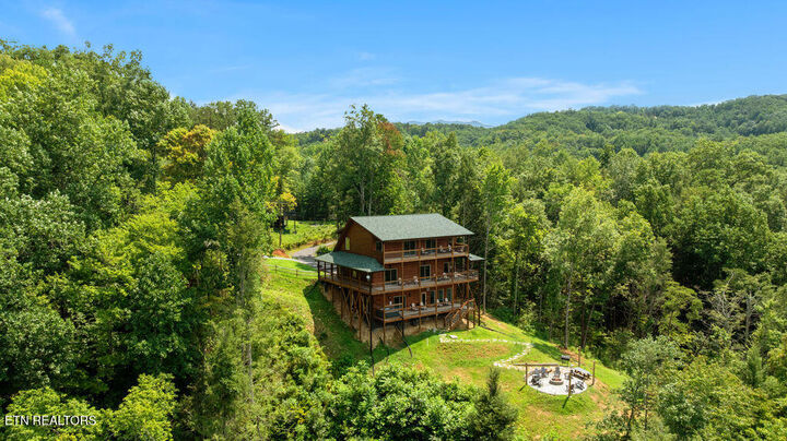 Property Photo: 3945 Boogertown Rd TN 37876