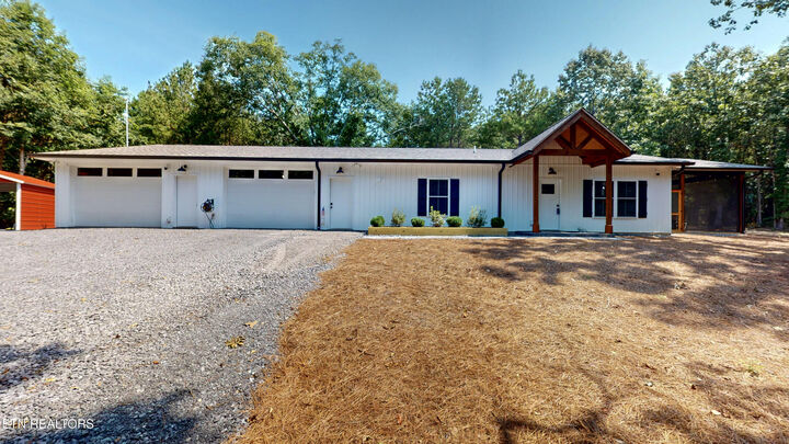 Property Photo:  300 McClure Rd  TN 37307 