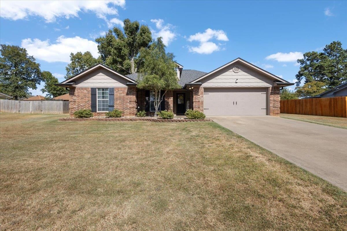Property Photo:  122 Cargill  TX 75691 