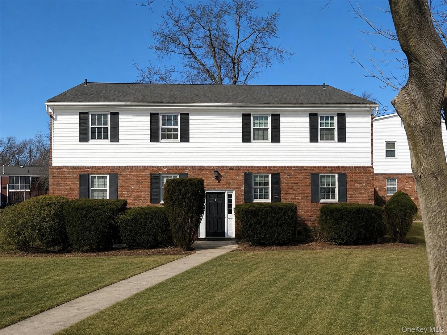 Property Photo:  7 Essex Lane B3  NY 10901 