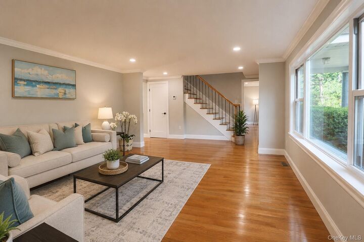 Property Photo:  82 Vernon Avenue  NY 11732 