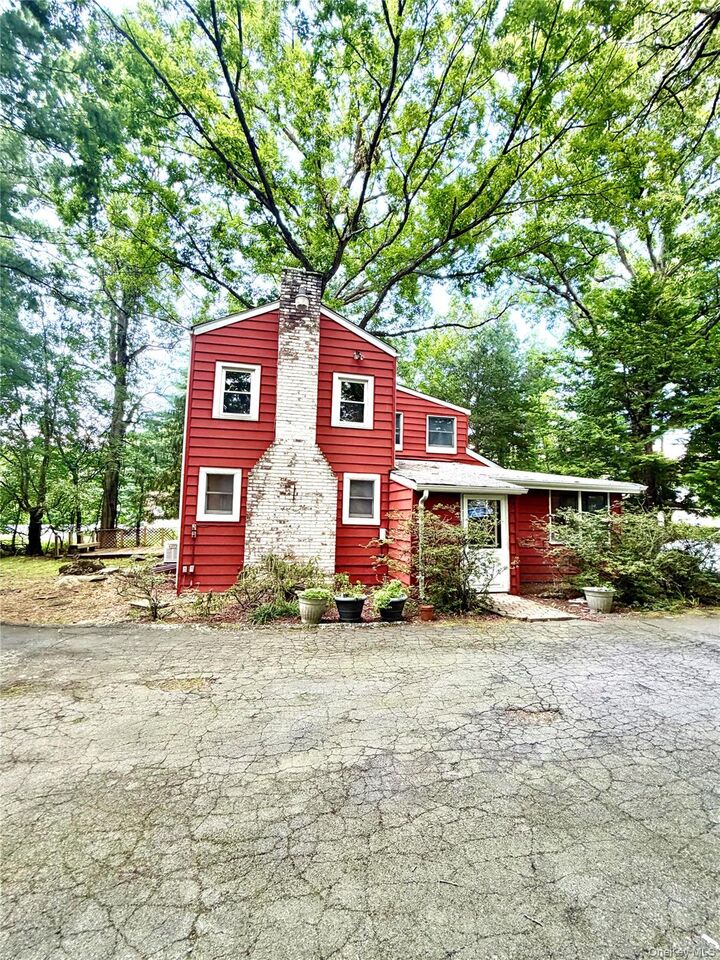 Property Photo:  627 Route 306  NY 10901 
