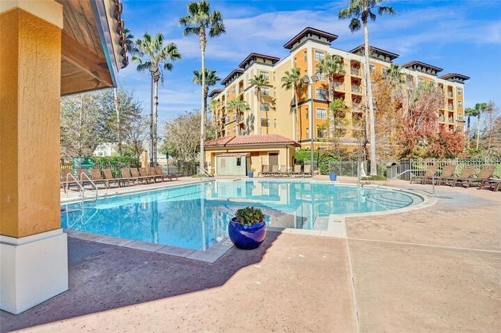 Property Photo:  12527 Floridays Resort Drive 512E  FL 32821 