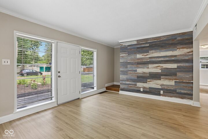 Property Photo: 5527 Crestview Avenue IN 46220