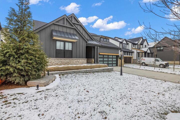 Property Photo:  42451 Magnolia Drive  MI 48314 