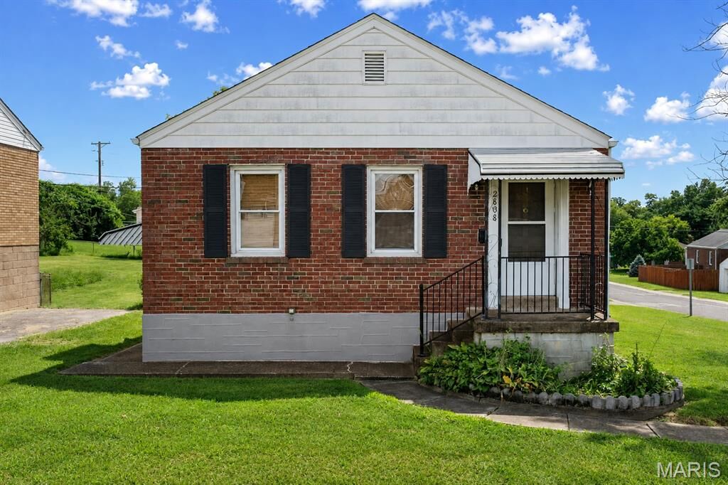 Property Photo: 2808 Telegraph Road MO 63125