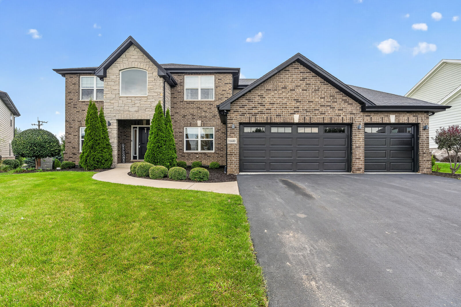 Property Photo: 16440 W Turnberry Circle IL 60441