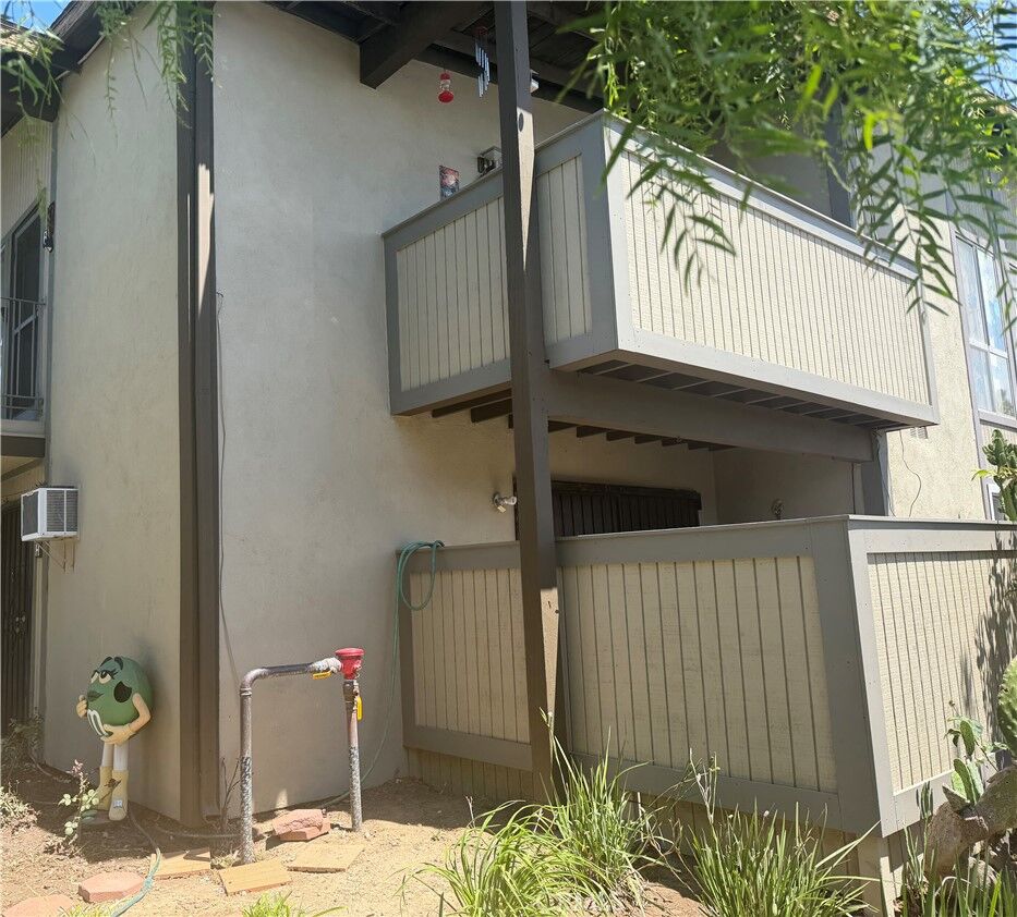 Property Photo:  23314 Sesame Street H  CA 90502 
