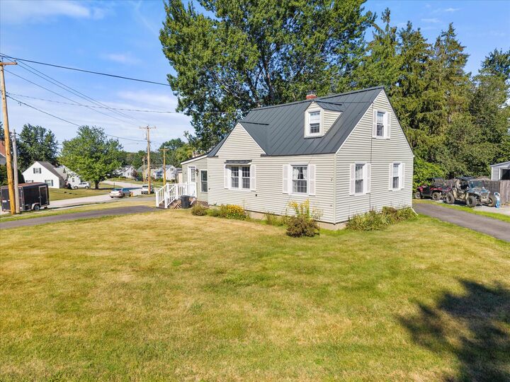 Property Photo:  34 Lincoln Street  ME 04412 