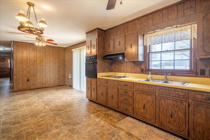 Property Photo:  717 Brenda Ave  TN 38469 