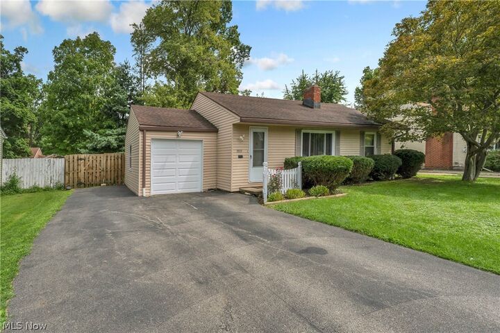 Property Photo:  3923 Arden Boulevard  OH 44511 