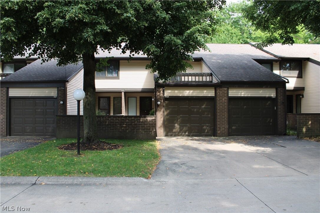 Property Photo:  569 Bartow Lane  OH 44143 