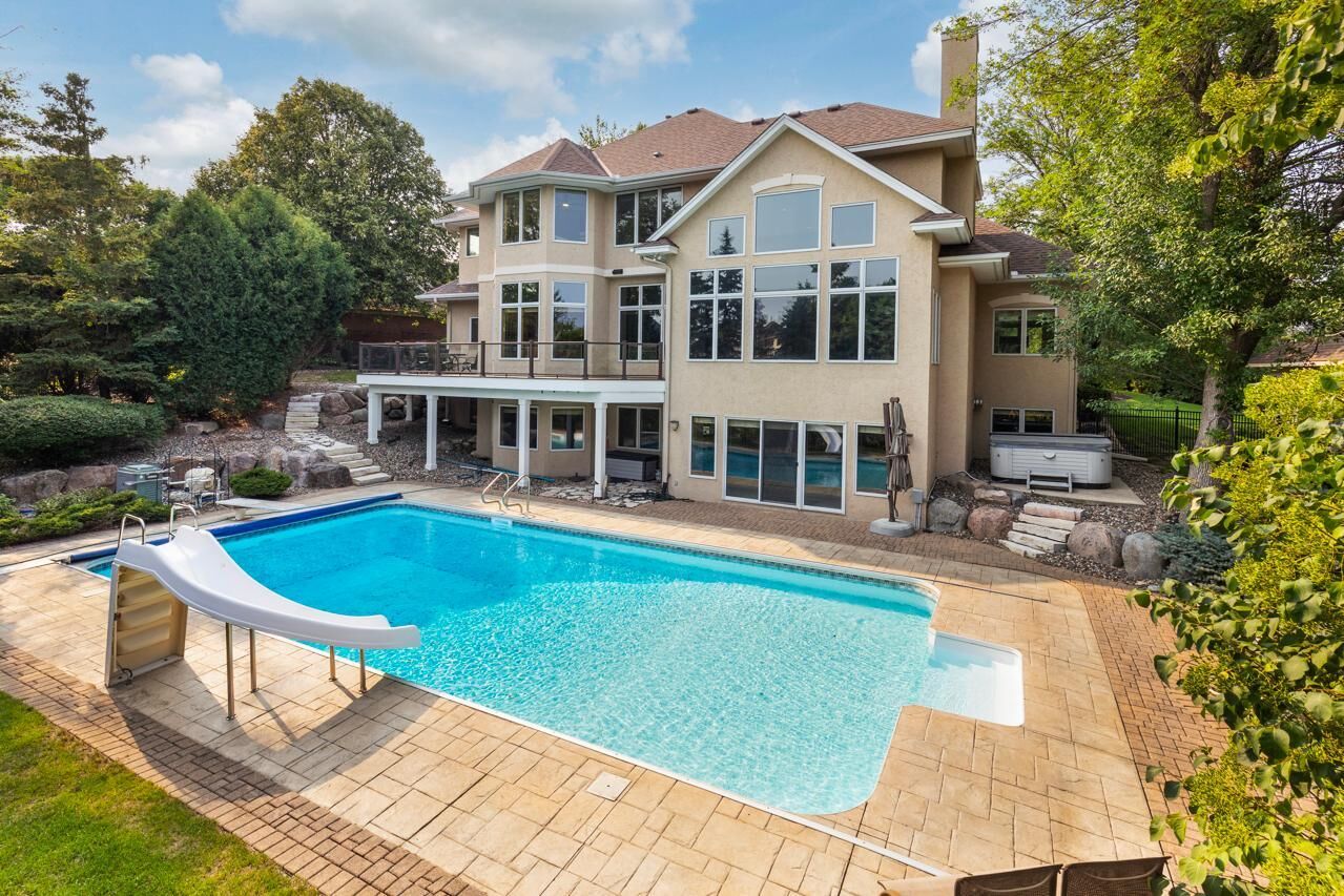 Property Photo:  7602 S Bay Circle  MN 55438 