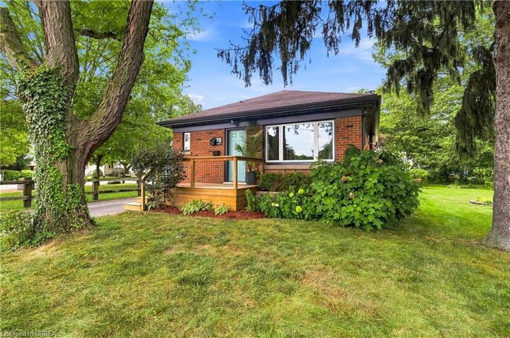 Property Photo:  78 Herbert Street  ON N3R 4A2 