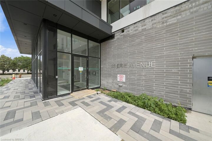 Property Photo:  33 Erie Avenue 1215  ON N3S 0K7 