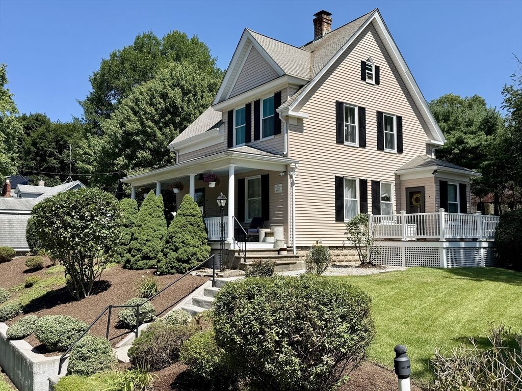 Property Photo:  158 Main St  MA 01529 