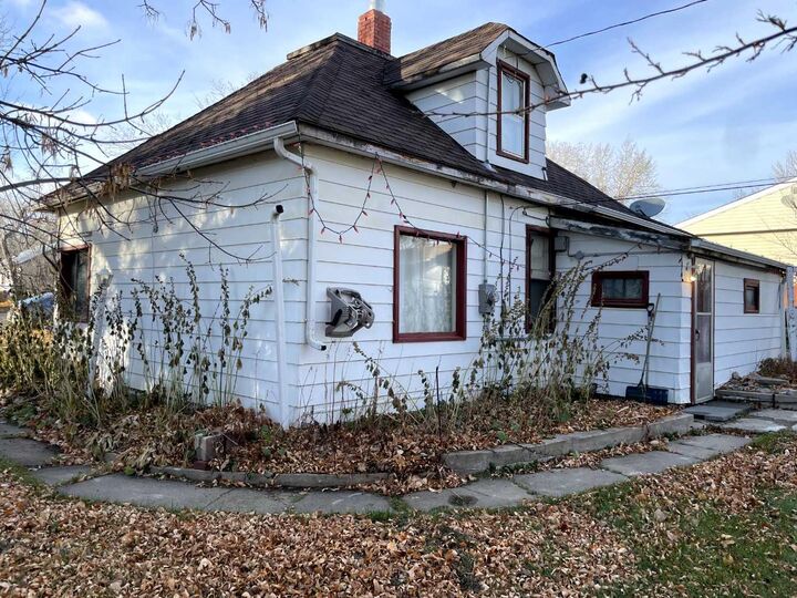 Property Photo: 5123 50 Street AB T0C 1B0